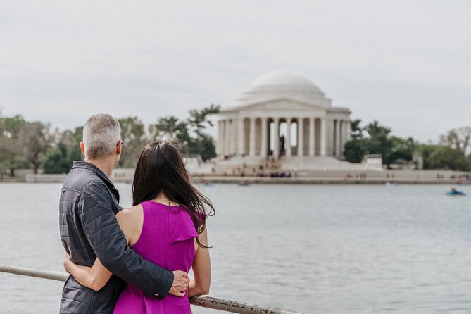 1 Hour Private Photoshoot in National Mall - How Hner Gets You Looking Natural (Not Stiff)