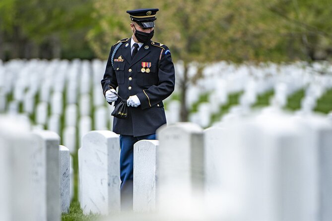 2-Hour Arlington Cemetery Guided Walking Tour - Why a Licensed Guide Matters More Than You Think