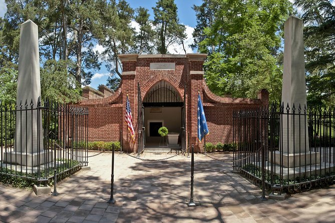 Admission and Guided Tour of Mount Vernon and Old Town Alexandria - Mount Vernon walkthrough: mansion, museum, and the big-picture story