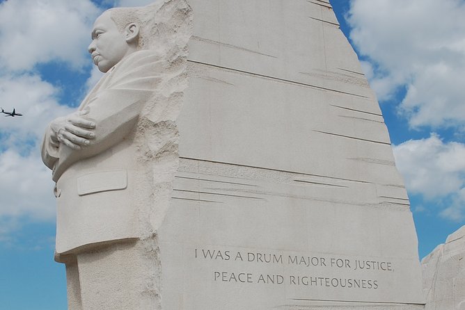 African American History Tour with Museum of African American History Ticket - A White House Stop That’s Short on Access but Long on Meaning