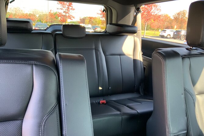 Airport Transfer DCA to/from Washington DC Downtown Area only - Luggage Rules: Sedan vs SUV Limits That Can Affect Your Booking