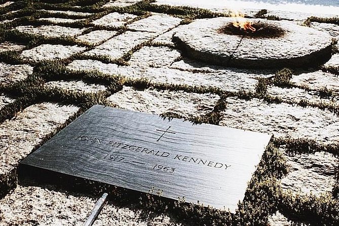 Arlington Cemetery & Changing of the Guard Exclusive Guided Tour - Why this Arlington tour feels better than a solo visit