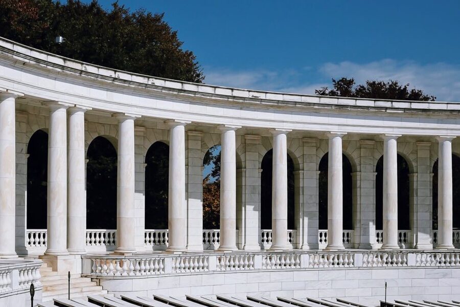 Arlington Cemetery & Changing of the Guard Semi-private 12pp - The Tomb of the Unknowns and the Changing of the Guard moment