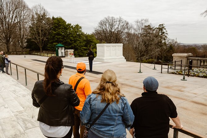 Arlington Cemetery: Kennedy Memorials & Changing of Guard Walking - Getting started at Fort Myer and ending near the Women’s Memorial