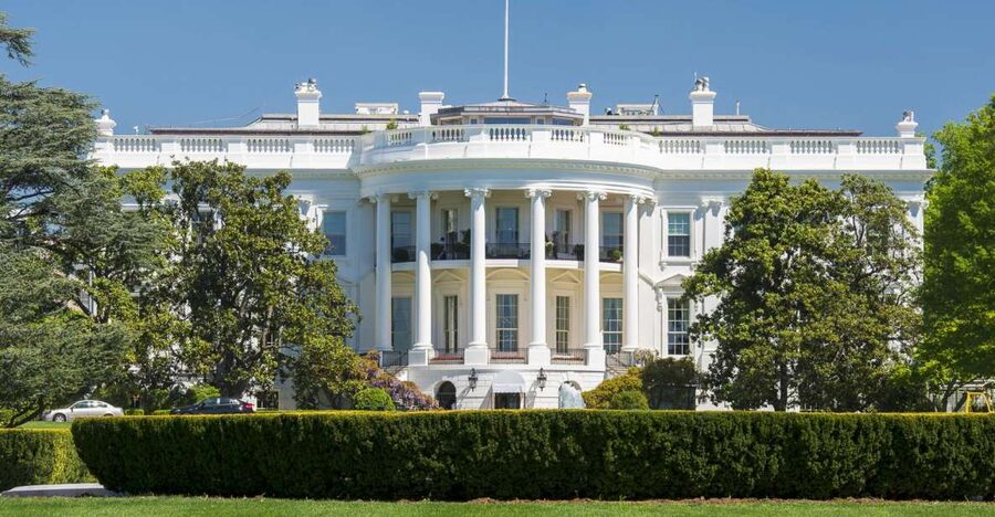 Arlington Cemetery Walk with National Mall Night Bus Tour - Logistics that can make or break your experience