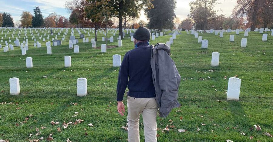 Arlington National Cemetery: Guided Walking Tour - Starting outside Arlington Cemetery metro station (and why timing matters)