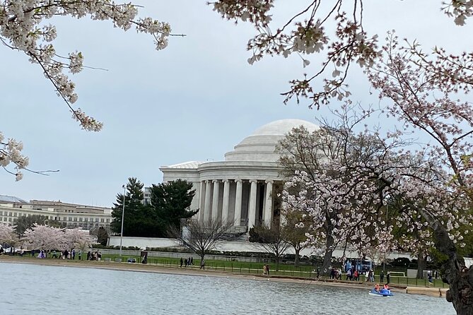 Beyond the Closet Walking Tour - White House area: learning about the first openly gay woman in a presidential administration
