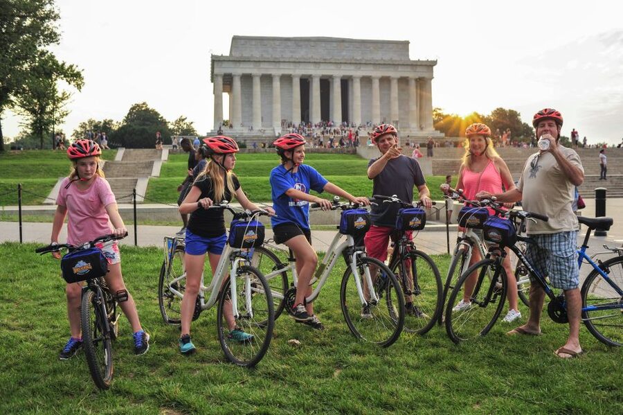 Bike Tour: Capitol Hill, Lincoln Memorial, National Mall - Supreme Court, Library of Congress, National Archives: The Quick-But-Real Impact