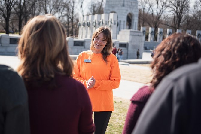 Celebrate 250th: Washington Monument Ticket & National Mall Tour - A short White House south lawn glimpse: quick and ticket-free