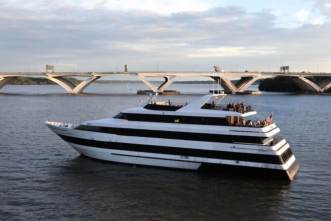 City Cruises DC: Scenic Buffet Lunch Cruise - The sights you actually see: Washington Monument, Reagan National, and Alexandria