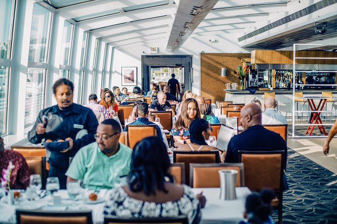 City Cruises Washington DC: Premier Dinner Cruise - DJ Music and Dancing After Dinner: How the Vibe Changes