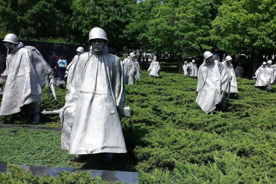 City Tour with 10+ Stops, Washington Monument or Air & Space - WWII Through Lincoln: The Memorial Circuit That Makes DC Feel Personal