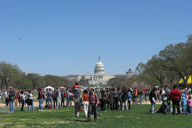 Comedy Walks© Washington D.C. - From 1701 Pennsylvania Avenue to the Lincoln Memorial in 90 minutes