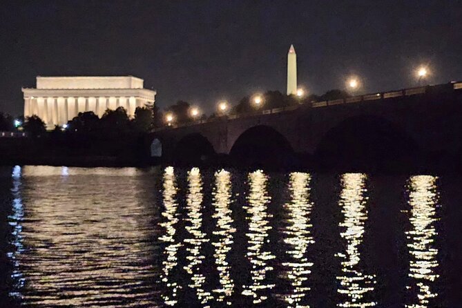 Customizable Private Tour of Washington DC - MLK Memorial to the Smithsonian: A Strong Civil Rights Chain