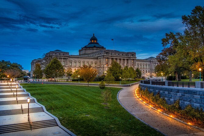 Dark History: Scandals of Capitol Hill Evening Walking Tour - U.S. Capitol: Senate, Center, and House in 45 Minutes