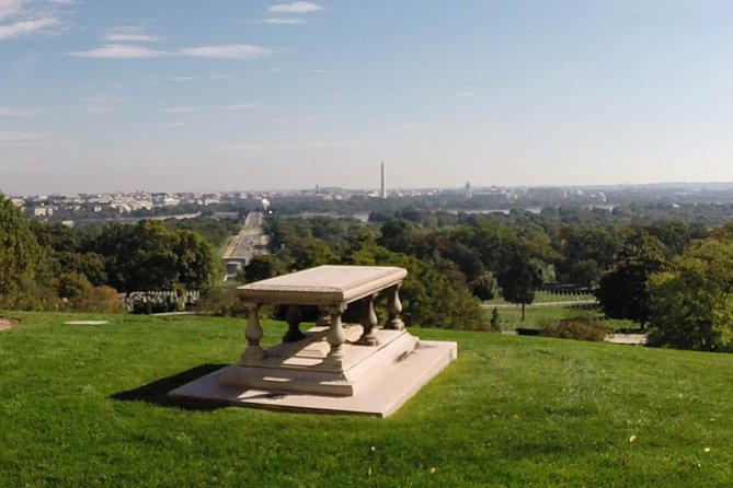 Day or Night National Mall Bus Tour with Arlington Cemetery Walk - Entering Arlington National Cemetery: where the day’s meaning starts