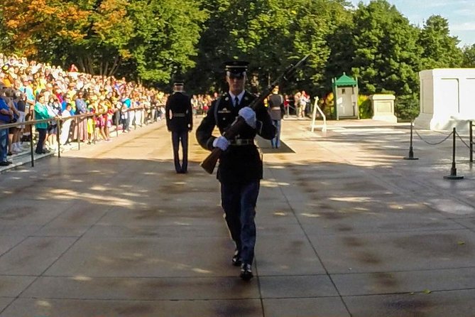 Day or Night National Mall Bus Tour with Arlington Cemetery Walk - Tomb of the Unknown Soldier and the Changing of the Guard: timing is everything