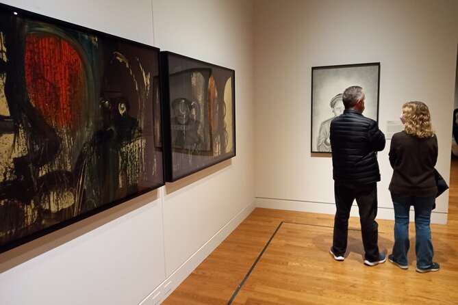 DC Landmarks Walking Tour + African American Museum Admission - Guides, pacing, and what the walk feels like