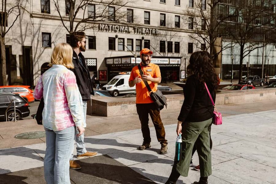 DC: Lincoln Assassination from White House to Ford's Theatre - Into the downtown corridor: National Theatre, Pennsylvania Avenue, and the plot attempt