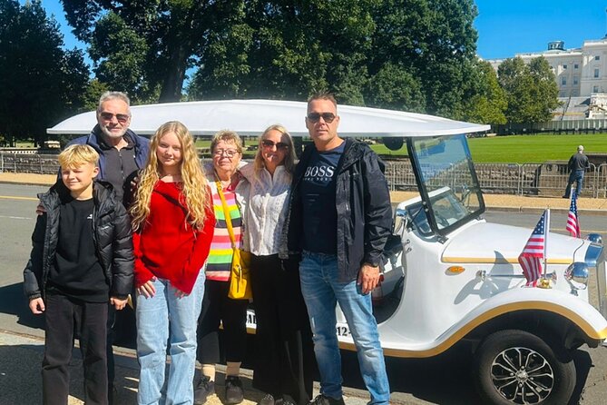 DC Monuments & History Guided E-Cart Tour-Blankets - Capitol Hill and the National Mall museums: where the facts start landing
