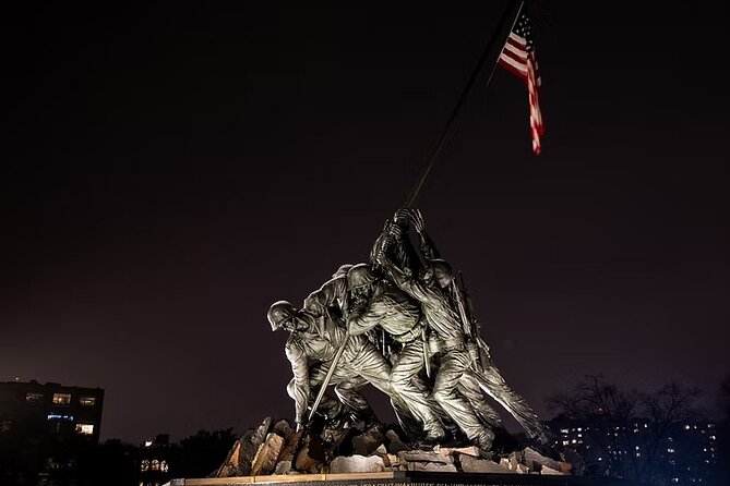 DC Monuments Small Group Guided Night Tour 3 Hours - Vietnam and Korean War memorials: take your time with names