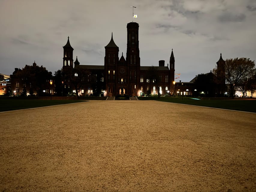 DC:Small Group Sunset Tour . - Live guide narration: the difference between seeing and understanding