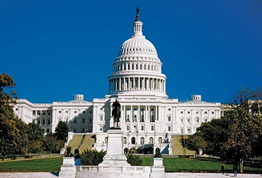 DC: White House, National Mall and Lincoln Memorial Tour - St. John’s Lafayette Square start: where the tour really begins