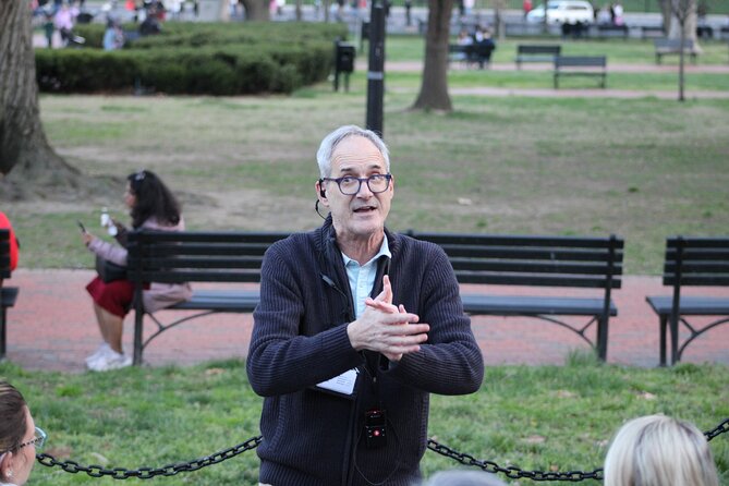 Discounted DC Day Tour Highlights In Full Colors- Free Snacks - War memorial focus: WWII, Vietnam, and Korean War in one morning