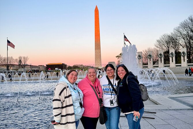 Discounted DC Day Tour Highlights In Full Colors- Free Snacks - Two-way earpieces and a luxury bus: comfort and safety without the guesswork