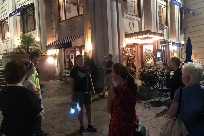 Dreaded Dead Descent of the District: DC Ghost Tour - Guide Style Is the Real Variable: Choose Your Vibe