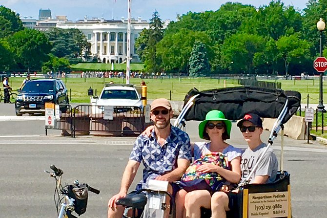 Essential Monuments & Memorials Tour - Pickup, Mobile Ticket, and Language: Starting Without Hassle