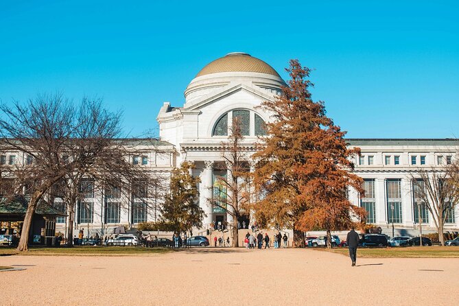 Essential Smithsonian Tour with NMAAHC Timed Entry - Who should book this Smithsonian highlights tour