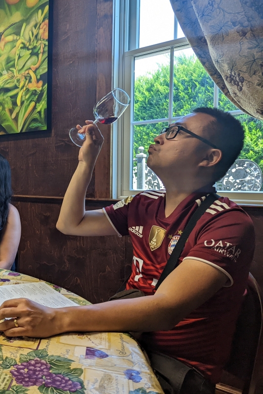 From DC: Premium Virginia Wine Country Tour with Tastings - Guide Energy: Stories That Make Tastings Click
