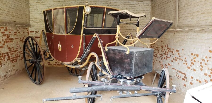 From Washington DC: Old Town Alexandria & Mount Vernon Tour - Guide Quality: The Real Value Driver on This Tour