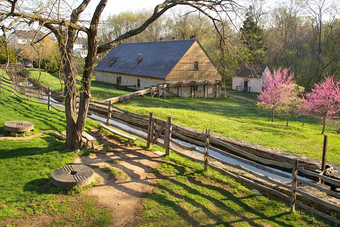 George Washington's Mount Vernon Gardens & Grounds Admission - Guides and staff: where the experience really gets human