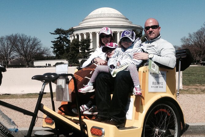 Grand Monuments & Memorials Tour - Jefferson Memorial and the power of a quick story before the walk-in