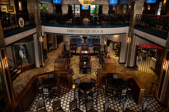 Hard Rock Cafe Washington DC - The prix-fixe menu: Acoustic vs Electric in plain English