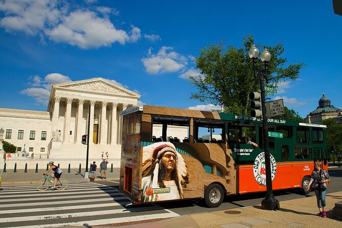 Hop-On Hop-Off 21 Stop Trolley Tour + Arlington Cemetery Tour - Timing, traffic, and catching the trolley without stress