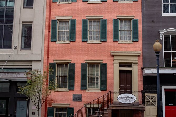Lincoln Assassination with Ford's Theatre & Petersen House Entry - Petersen Boarding House: seeing the room where Lincoln died
