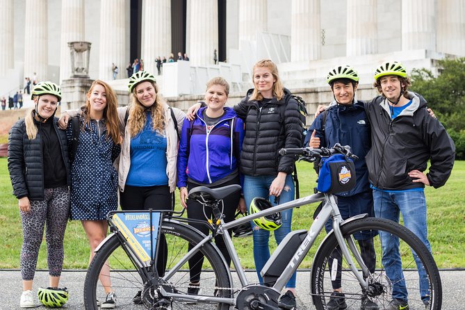 Monumental Electric Bike Tour - E-bikes, helmets, and ride comfort (plus the real-world caveats)