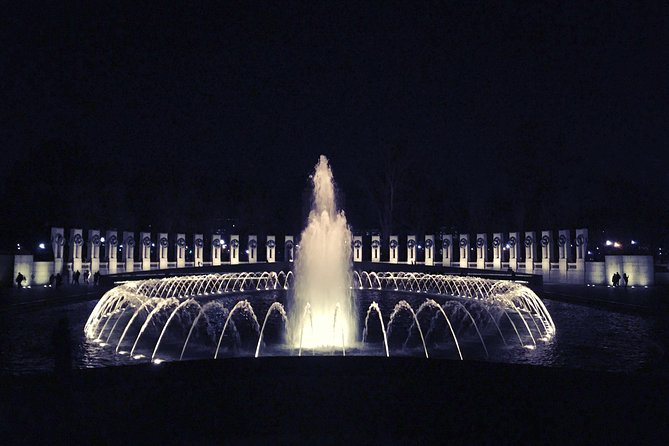 Monuments and Memorials Architectural Walking Tour - Vietnam Veterans Memorial: when architecture carries controversy