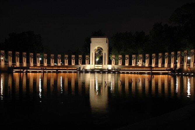 Monuments and Memorials Night Walking Tour - World War II Memorial: Scale, Service, and a Quick Reality Check