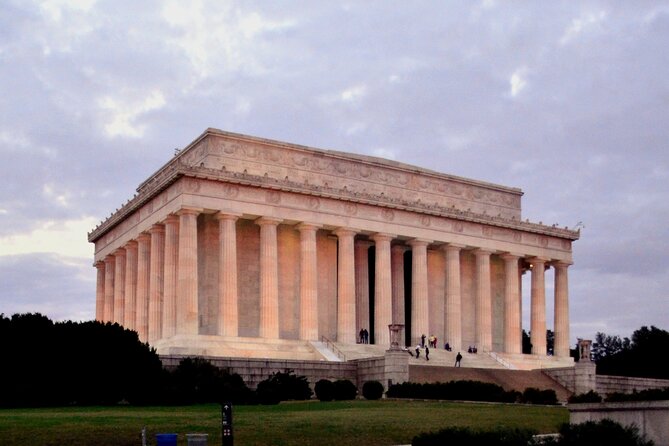 Monuments of DC Tour with Washington Monument or Museum Tickets - Washington Monument: The Ticketed Climb and 360° Panoramas