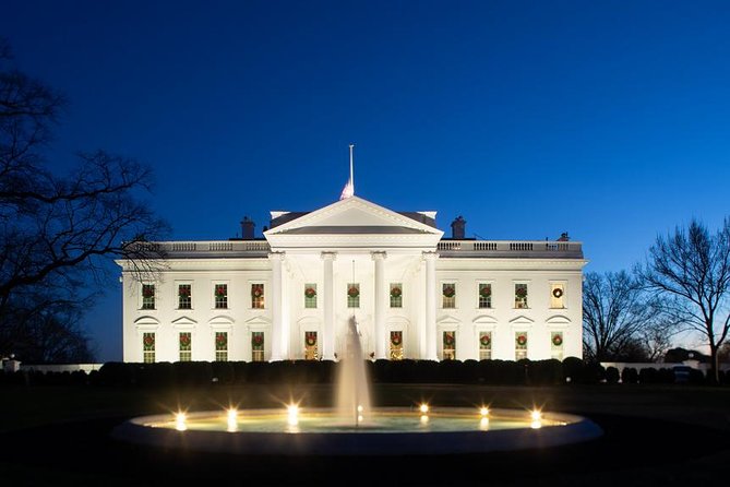 Moonlight Tour of Washington DC - A 3-Hour Night Circuit That Makes DC Make Sense