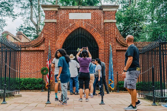 Mount Vernon and Old Town Alexandria Day Trip from Washington DC - Who should book this tour, and who should consider DIY