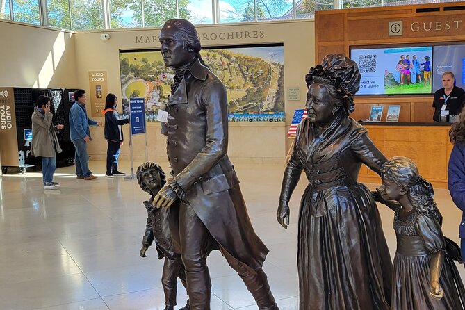 Mount Vernon & Old Town Alexandria Private Tour - Along the Potomac: GW Parkway Views and the 11-Minute Film
