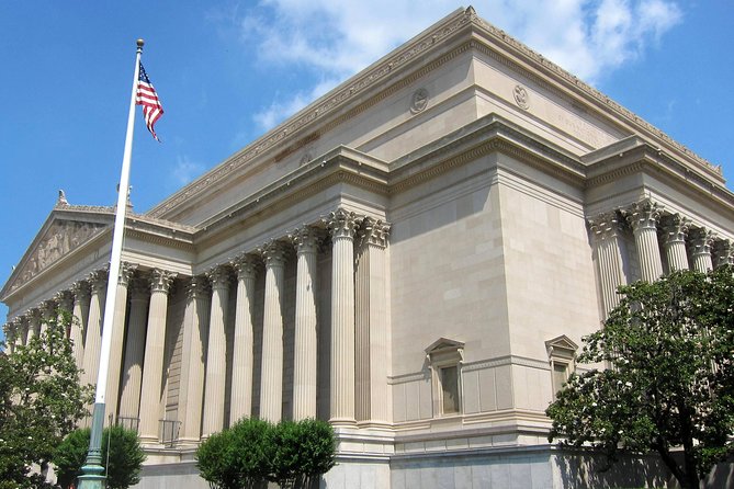 National Archives Skip the Line Guided Tour Semi-Private 6ppl Max - Constitution, Declaration, Bill of Rights: Seeing the Originals in Real Time