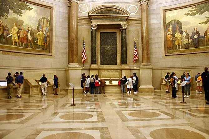 National Archives Skip the Line Guided Tour Semi-Private 6ppl Max - Public Vaults Exhibits: Presidential Letters and the Civil Rights Thread