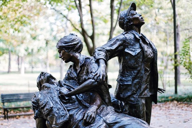 National Mall Tour w/ Washington Monument Semi-Private 12ppl Max - Vietnam Veterans Memorial: more than one statue, one big message