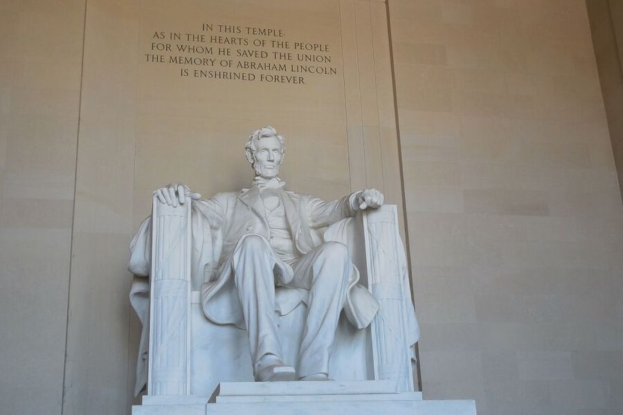 National Mall Tour with 10+ Stops, Boat Cruise, Entry Tickets - Georgetown Lunch Stop and the Potomac River Cruise